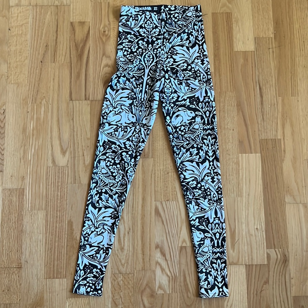 BLACKMILK William Morris’s Brer Rabbit HWMF Leggings, Black & White XS
